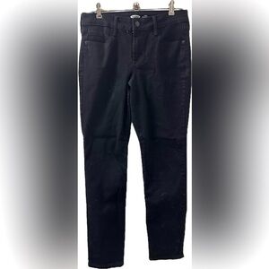 Old Navy Women’s Black Mid- Rise Jeans 6